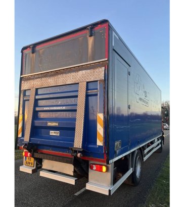 DAF CF230FA 4x2 Diesel Box Truck 234hp 2017 CF230FA 4x2 2 image 4