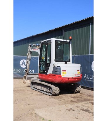 Crawler excavator Takeuchi TB235 Diesel 22kW 2014 TB235 2014 2 Crawler Excavators image 4