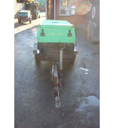 Compressor Atlas Copco XAS47DD BOX 2004 AS47DD BOX 2004 2 Compressors image 4