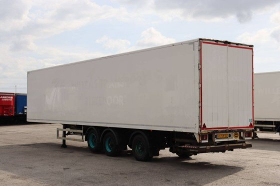 Closed Semi-Trailer Jumbo D0270SE 39500kg 2011 Jumbo D0270SE 2011 2 Box semi-trailers image 4
