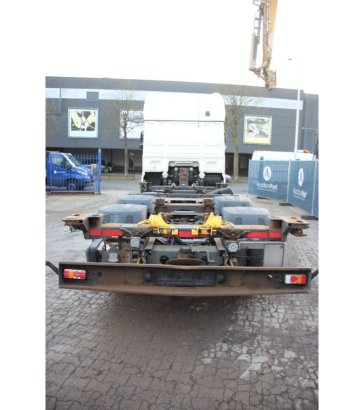 Container transport truck DAF XF Diesel 2017 XF 2017 2 image 4