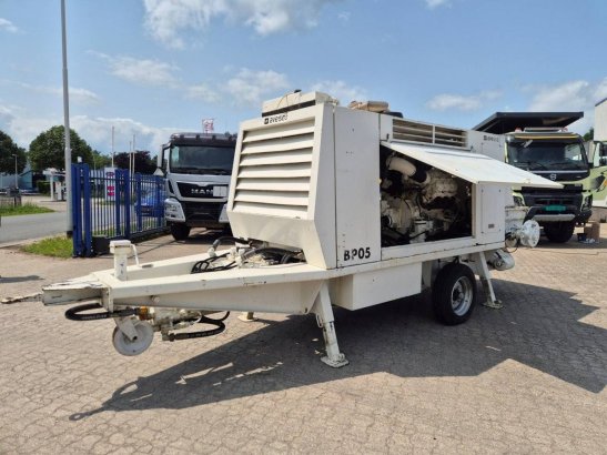 Concrete pump Schwing BP4000HDR Diesel 231kW 2007 Schwing Stetter BP 4000 HDR D 2007 2 image 4