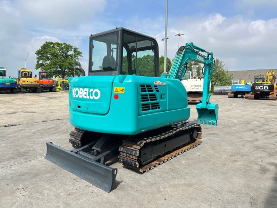 Kobelco SK60-8 Diesel Mini Excavator 2014 SK60-8 2014 2 Crawler Excavators image 4