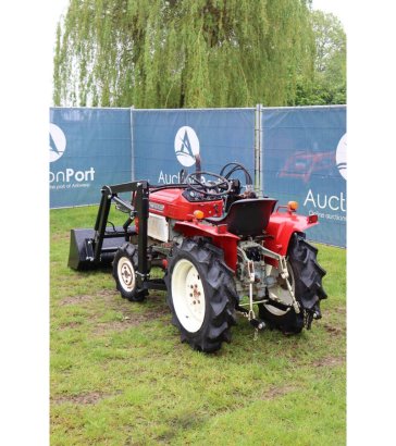 Yanmar YM1602D Diesel Mini Tractor with Front Loader and Fork Head (Margin) YM1602D 2 image 4