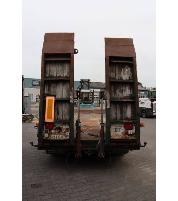 Machine transporter Stas A24D 1981 Stas A24D 1981 2 Flatbed open trailers image 4