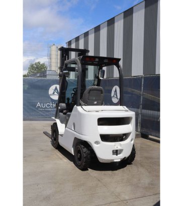 Forklift Unicarriers FHD20T5 Diesel 1550kg 4.0m 2017 With Rotator UniCarriers FHD20T5 2017 2 Forklift image 4