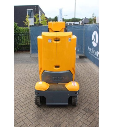 Haulotte Star 10 Electric Mast Lift 200kg 10m 2011 Haulotte Star 10 2011 2 image 4