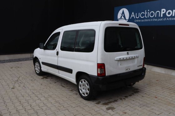 Peugeot Partner Diesel 74hp Van 2007 (Margin) Peugeot Partner 2007 2 Small Vans image 4