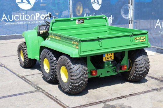 Gator John Deere 6x4 Petrol 2003 New John Deere Gator 6x4 2003 1 image 4