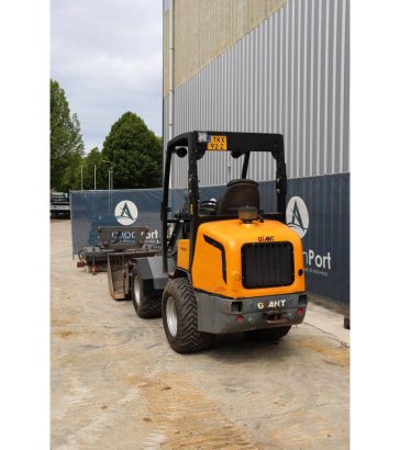 Articulated loader Giant V452T Diesel 33kW 2011 Giant V452T 2011 2 image 4