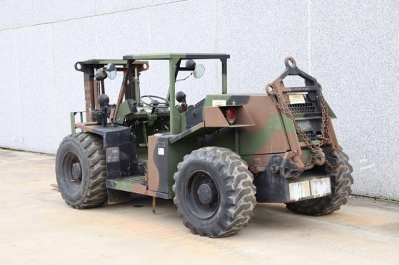 Forklift Case MHE270 Diesel 1800kg 7.3m 1996 MHE270 1996 2 Forklift image 4