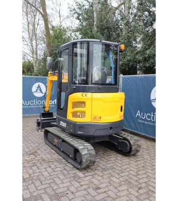 Landward XT25U Crawler Excavator Diesel 14kW 2025 New Landward XT25U 2025 1 Crawler Excavators image 4