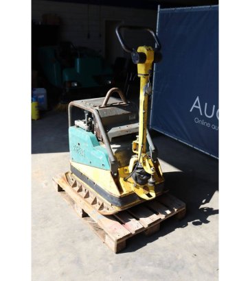 Vibratory Plate Wacker Neuson DPU 6555H Diesel 9.6kW 2013 Neuson DPU 6555H 2013 2 image 4