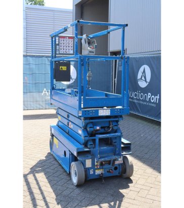 Skyjack SJIII-3219 Electric Scissor Lift 227kg 7.8m 2015 Skyjack SJIII-3219 2015 2 Scissor Lifts image 4
