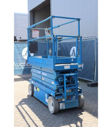 Skyjack SJIII-3226 Electric Scissor Lift 227kg 9.9m 2015 Skyjack SJIII-3226 2015 2 Scissor Lifts image 4