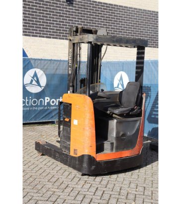 Toyota Electric Reach Truck 2 image 4