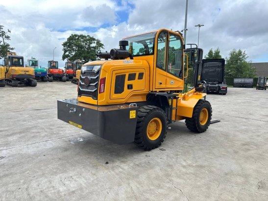 Rough Terrain Forklift SDLOOL SL35 SDLOOL SL35 2026 2 Rough Terrain Forklift image 4