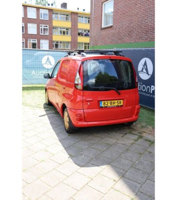 Toyota Yaris Verso 1.3 Van ATM Petrol 86hp 2003 van Yaris Verso 1.3 Van ATM 2003 2 Closed vans image 4