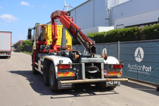 Crane truck Iveco Trakker 350 6x4 Diesel 2006 Trakker 350 6x4 HOOKLIFT + CRANE FASSI F120.22 (5/6 F) 2006 2 Crane trucks i...