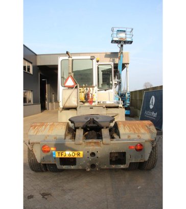 Terminal Tractor Terberg YT182 Diesel 2009 Terberg YT182 2009 2 image 4