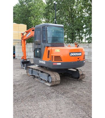 Doosan DH55-V Crawler Excavator Diesel 40kW 2010 Doosan DH55-V 2010 2 Crawler Excavators image 4