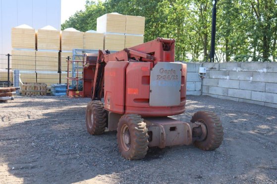 Articulating boom lift Genie Z-34/22 Diesel 227kg 12.6m 2007 Z-34/22 2007 2 image 4