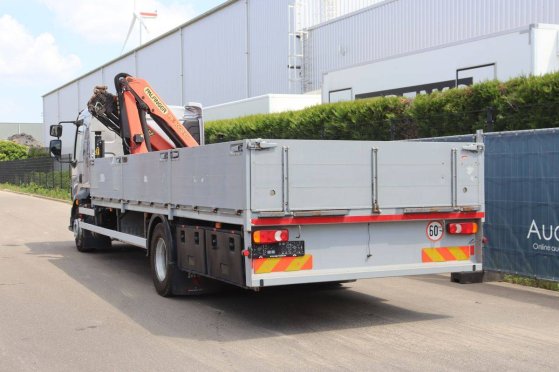 Volvo FL 240 Diesel Crane Truck 2011 FL 240 2011 2 Crane trucks image 19