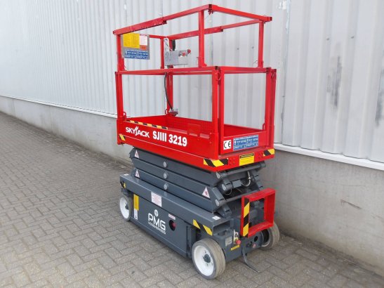 SkyJack SJ3219 Electric Scissor Lift 7.81m 2017 Skyjack SJ3219 2017 2 Scissor Lifts image 4