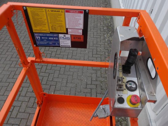 SkyJack SJ3220 Electric Scissor Lift 8.09m 2015 Skyjack SJ3220 2015 2 Scissor Lifts image 4