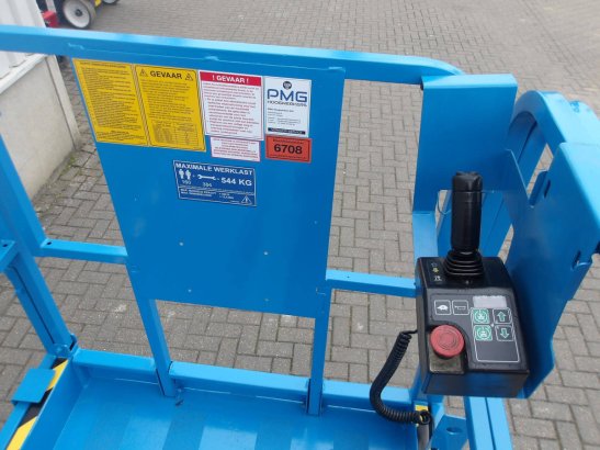 Scissor Lift Genie GS-2046 Electric 8.10m 2014 GS-2046 2014 2 Scissor Lifts image 4
