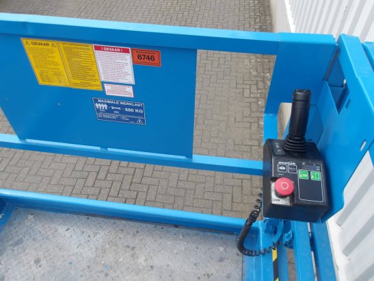 Scissor Lift Genie GS-2669DC Electric 10m 2013 GS-2669DC 2013 2 Scissor Lifts image 4
