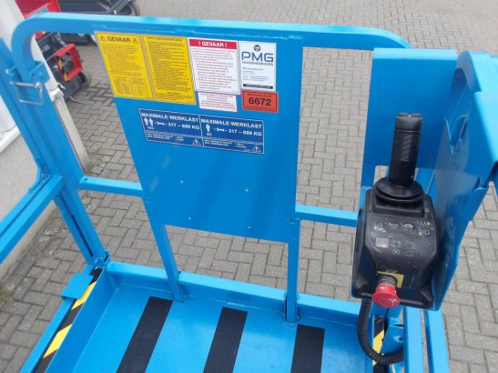 Scissor Lift Genie GS-3246 Electric 11.75m 2012 GS-3246 2012 2 Scissor Lifts image 4