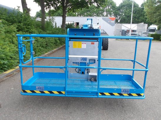Telescopic boom lift Genie S-125 Diesel 40.10m 2013 S-125 1900 2 image 4