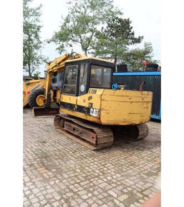 Crawler excavator Caterpillar E70B Diesel 40kW E70B 2 Crawler Excavators image 4