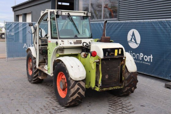 Caterpillar 506 Diesel Telehandler 2500kg 2002 506 2002 2 image 4