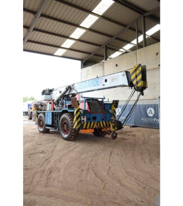 Grove Diesel Telescopic Crane 2 Other cranes image 4