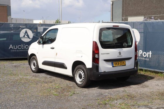 Peugeot Partner Diesel 76hp Van 2021 Peugeot Partner 2021 2 Closed vans image 34