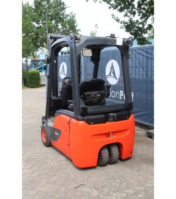 Fenwick-Linde E16 EVO Electric Forklift Fenwick-Linde E16 EVO 2 Forklift image 4