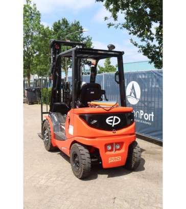 Forklift EP Equipment EFL 30 Pro Electric 3000kg 2026 EP Equipment EFL 30 Pro 2026 2 Forklift image 4