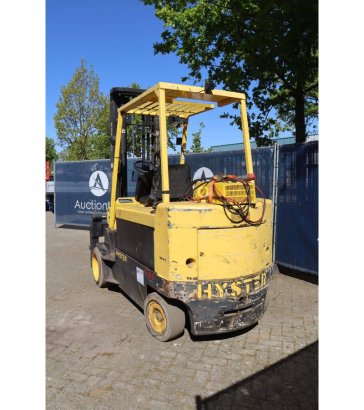 Hyster E5.50XL Electric Forklift 4840kg 4.05m 2000 Onbekend 2 Forklift image 4
