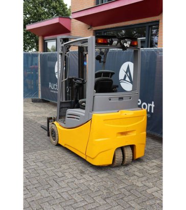 Forklift Jungheinrich Electric 2 Forklift image 4