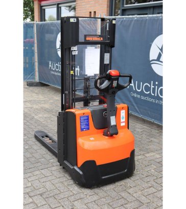 Stacker BT SWE140L Electric 1400kg 2.65m 2016 BT SWE140L 2016 2 image 4