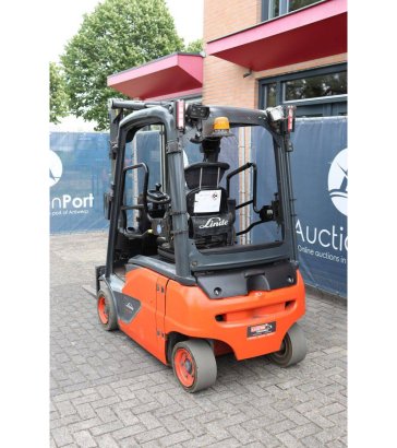 Linde E16P-02 Electric Forklift 1600kg 4.0m 2018 E16P-02 2018 2 Forklift image 4