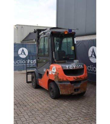 Forklift Toyota T02-8FDF30 Diesel 3000kg 3.7m 2020 02-8FDF30 2020 2 Forklift image 4