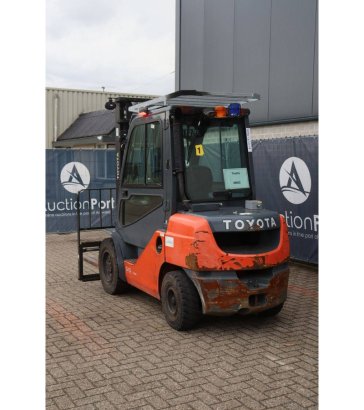 Forklift Toyota 02-8FDF30 Diesel 3000kg 3.7m 2020 02-8FDF30 2020 2 Forklift image 4