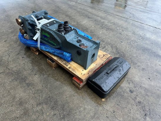 Hydraulic Hammer Sailing 35 2025 Sailing 35 2025 2 image 4