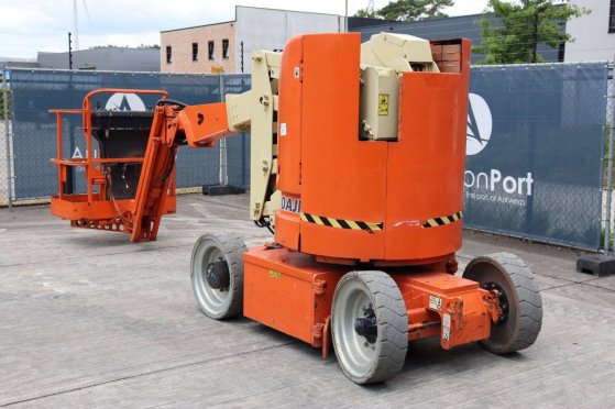 JLG E300AJP Electric Articulated Boom Lift 230kg 11.14m 2007 E300AJP 2007 2 image 4