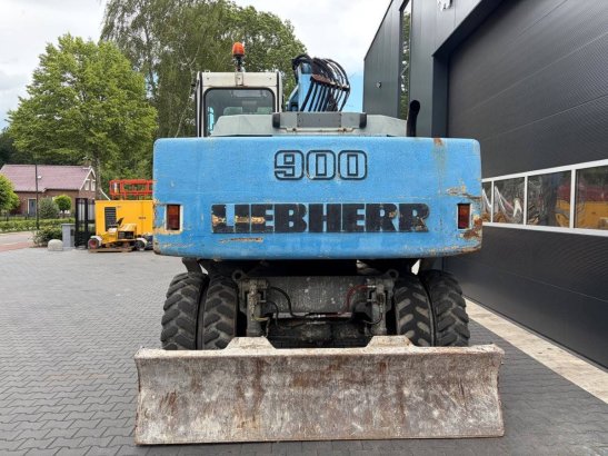 Wheel excavator Liebherr A900B Litronic Diesel 82kW 2000 A900B Litronic 2000 2 Wheeled Excavators image 4
