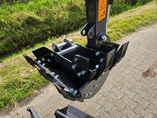 Nuoman NM-E12 Diesel Mini Excavator 2026 New Nuoman NM-E12 2026 1 image 12