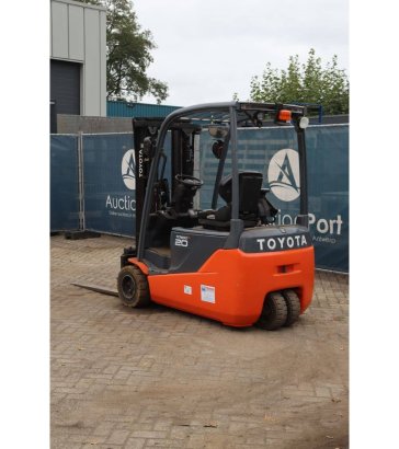 Toyota 8FBE20T Electric Forklift 2000kg 4.3m 2018 8FBE20T 2018 2 Forklift image 19